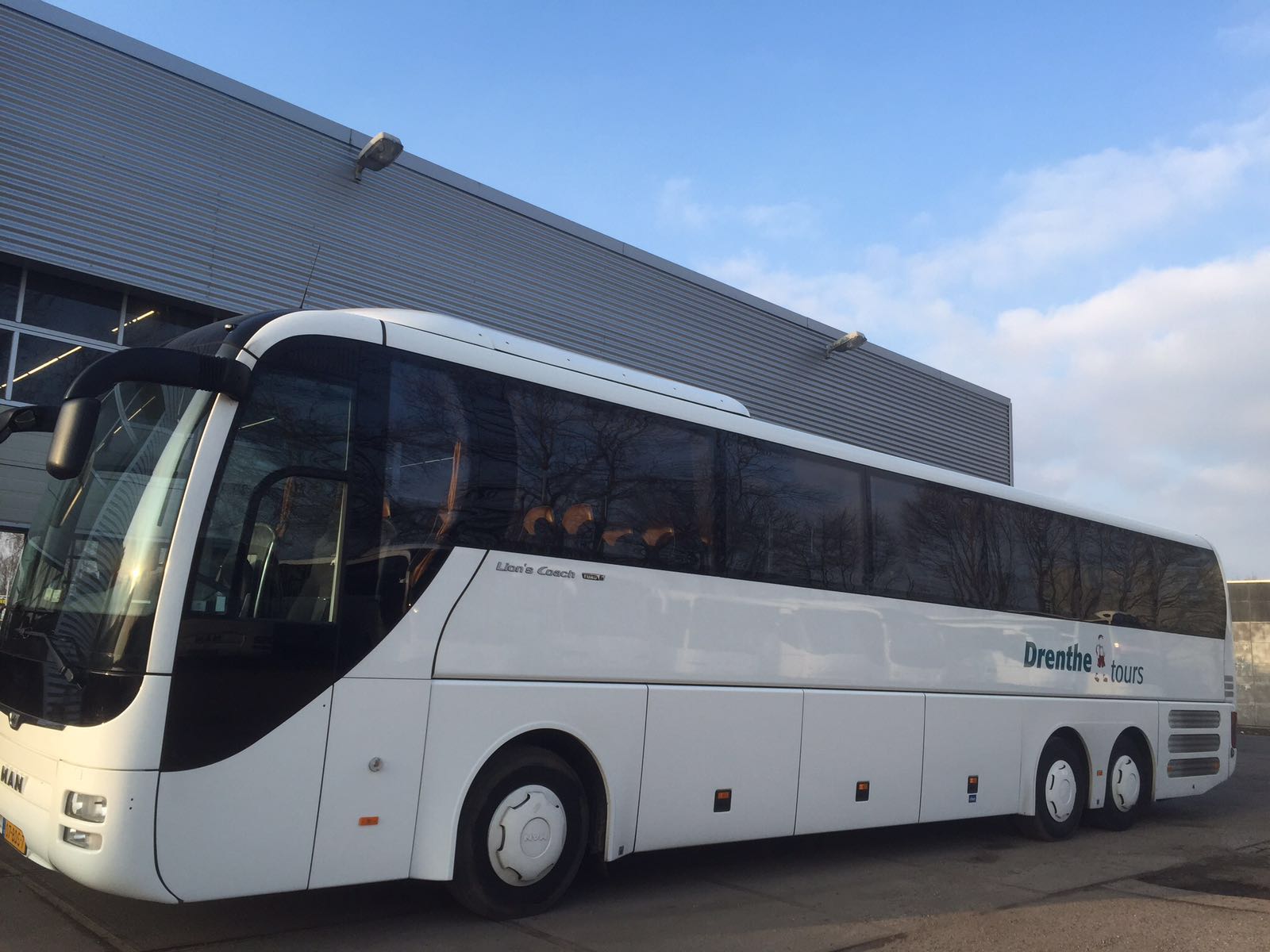 VIP touringcar huren